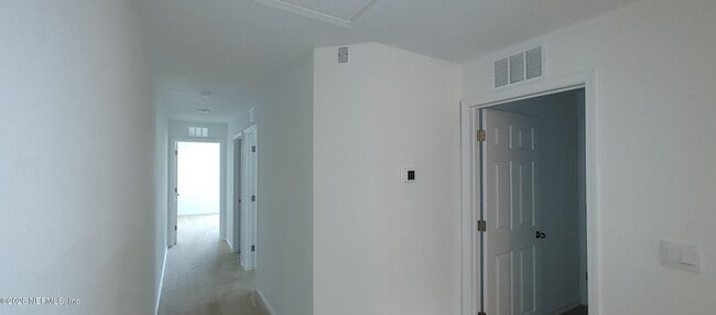 Building Photo - 44 Barley St