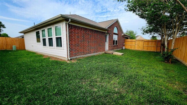 Building Photo - 4903 Spring Showers Ct