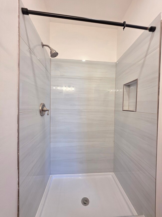 Building Photo - 2624 Palmyra St