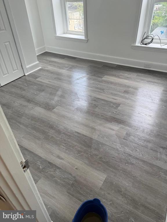 Building Photo - 485 Potterton Heights