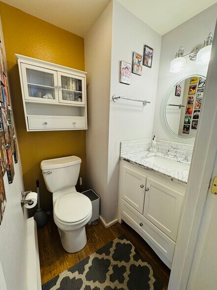 Half-Bath main level - 330 W 4th St