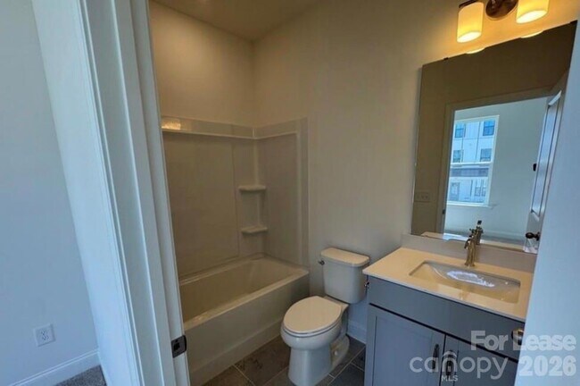 Building Photo - 5009 Layman Dr