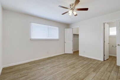 Building Photo - Single story corner home features 3 beds, 2 bathrooms