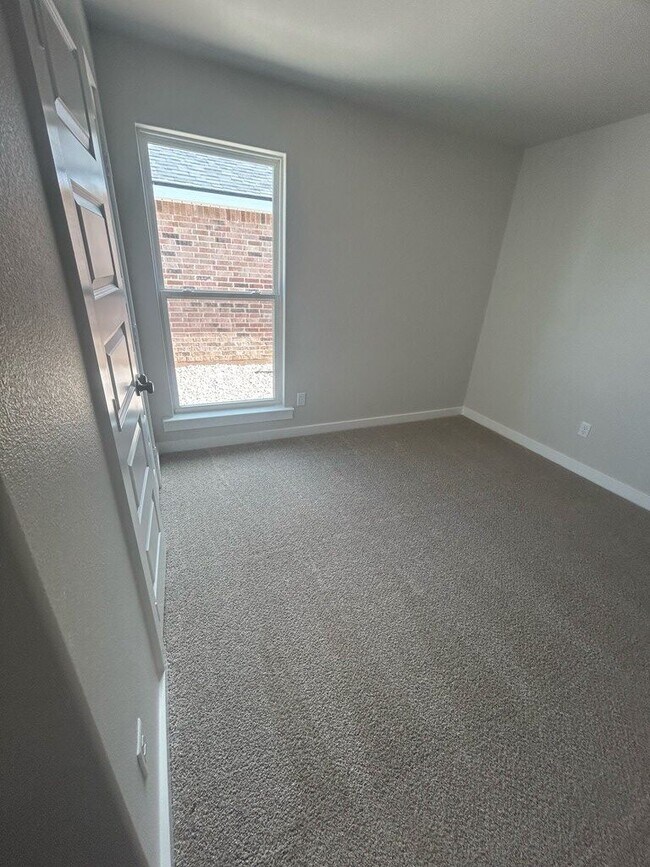 Building Photo - 10803 Bandana Dr