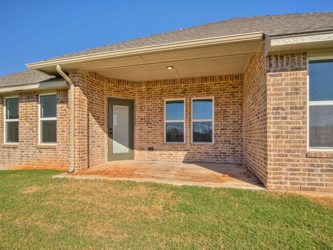 Building Photo - Brand New Home in Noble!