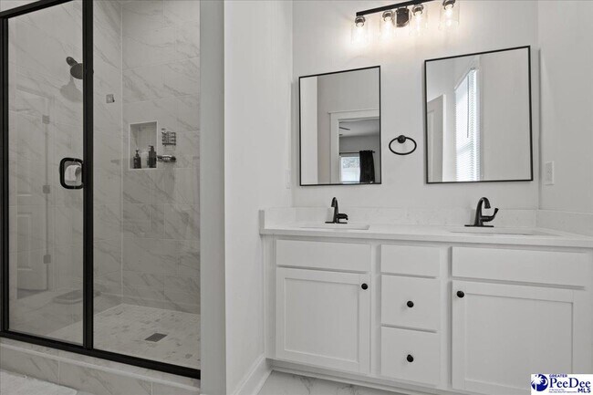 Building Photo - 451 Clark Branch Rd