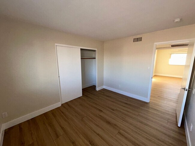 Building Photo - 8601 E Orange Blossom Ln