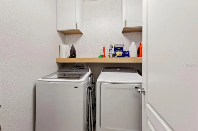 Building Photo - 1742 Van Gogh Dr