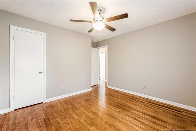 Building Photo - 3523 Rosehill Rd