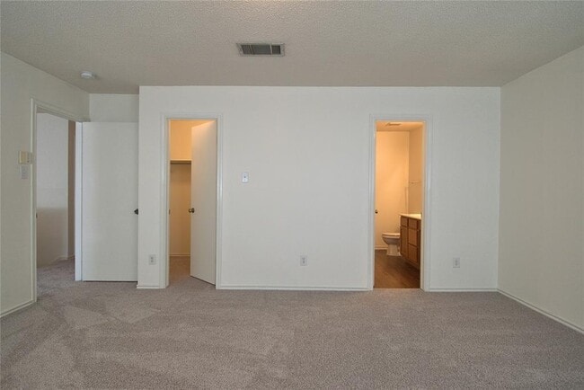 Building Photo - 1107 Thorn Creek Pl