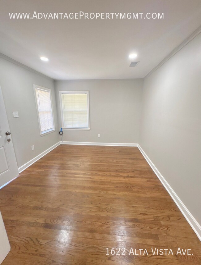 Building Photo - 1622 Alta Vista Ave