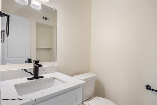 Building Photo - 2609 Dalgreen Dr