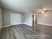 Building Photo - 36 Sunbury Estates