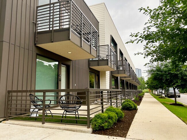 Building Photo - 49 Navasota St