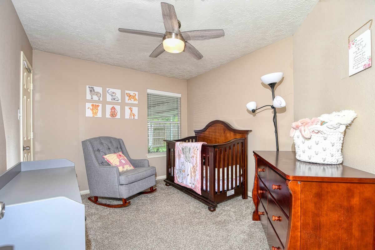 Building Photo - 25923 Marshbrook Ln