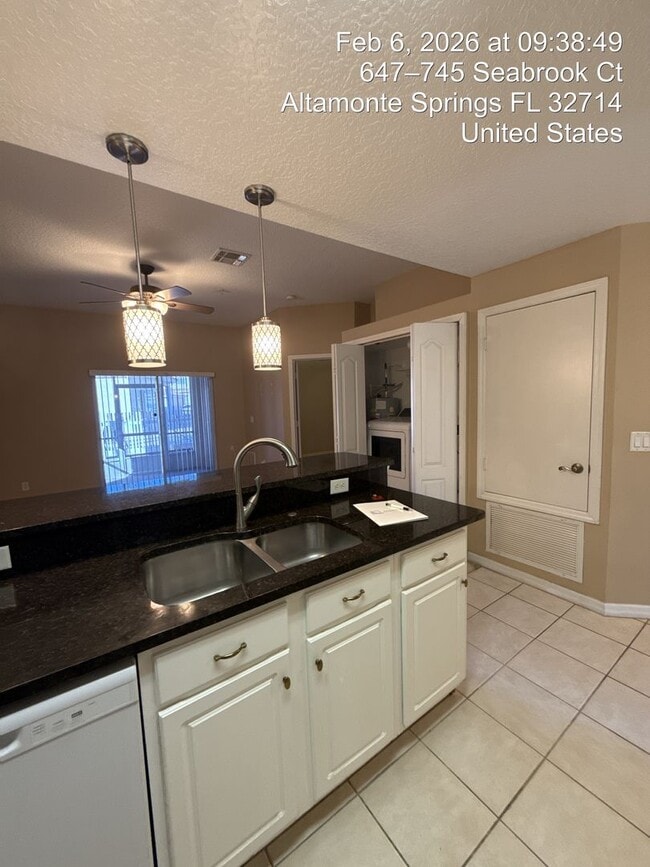 Building Photo - Move-In Ready 3-Bedroom 2 bath Condo in Prime Altamonte Springs - KEY WEST CONDOMINIUMS — Apply T...