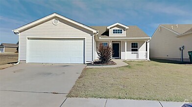 Building Photo - 15300 Nightshade Dr