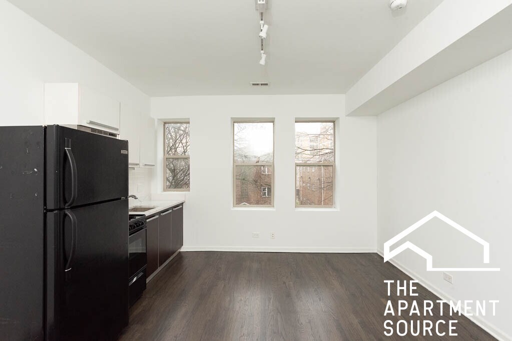 Building Photo - 5054 N Winthrop Ave