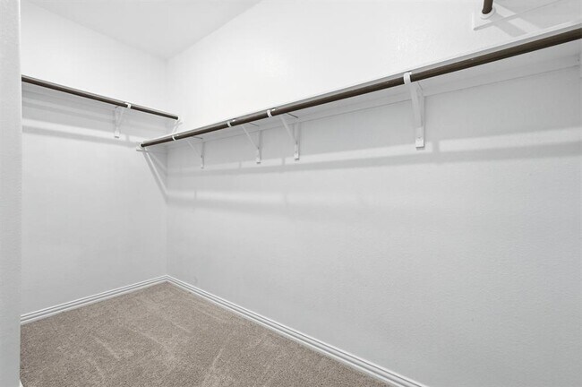 Building Photo - 11808 Seaside Wds Dr