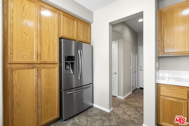 Building Photo - 30319 Cedar Oak Ln