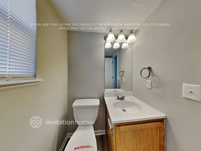 Building Photo - 4560 Gunbarrel Dr