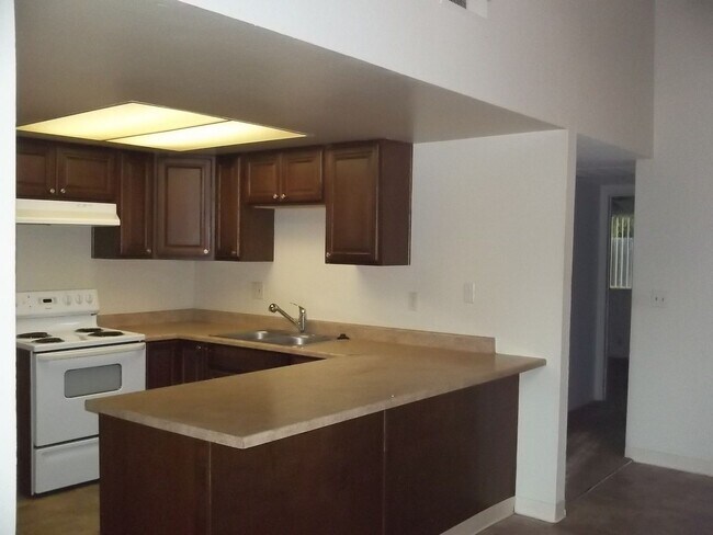 Building Photo - CA721-Liebenberg, Jeromee