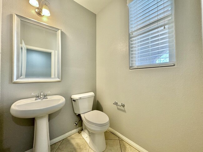 Building Photo - 10544 Pembroke Bay St