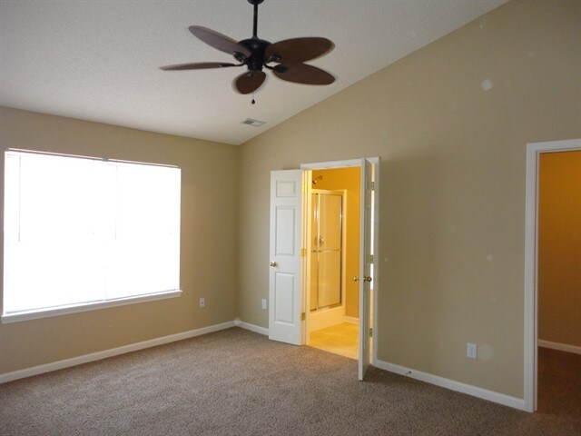 Building Photo - 1120 Sassafras Trl