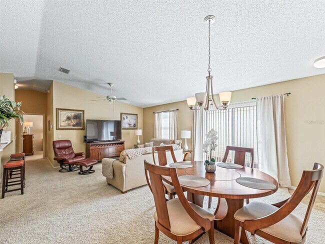 Building Photo - 1322 Hollyberry Pl