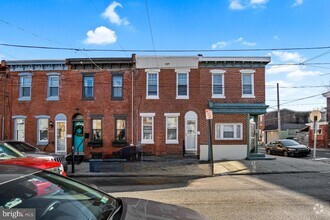 Building Photo - 2521 Memphis St