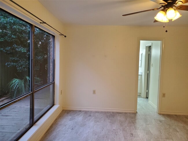 Building Photo - 12139 Gladewick Dr