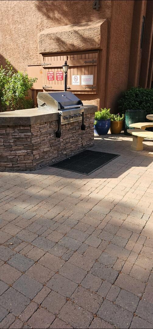 Building Photo - 4704 E Paradise Village Pkwy N