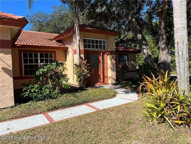 Building Photo - 1300 Eldron Blvd SE