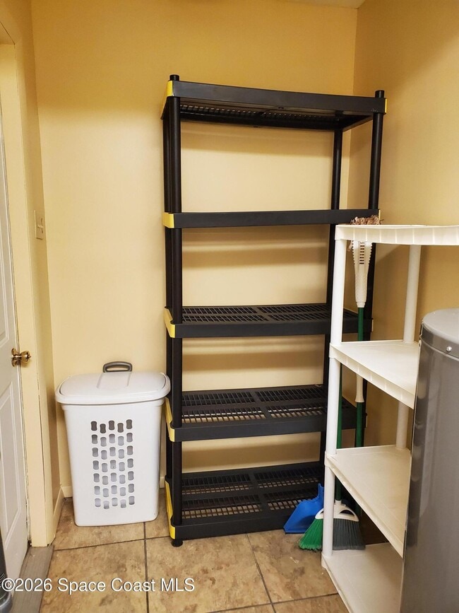 Building Photo - 2324 Bignonia St