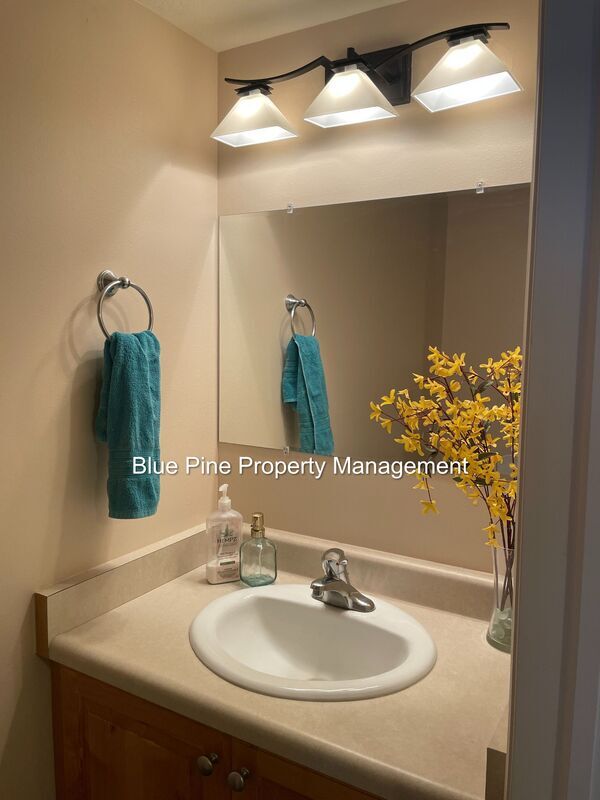 Building Photo - 577 Legacy Ln