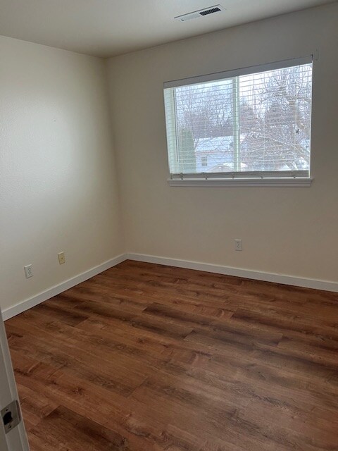 Building Photo - 113 Skeels Ave