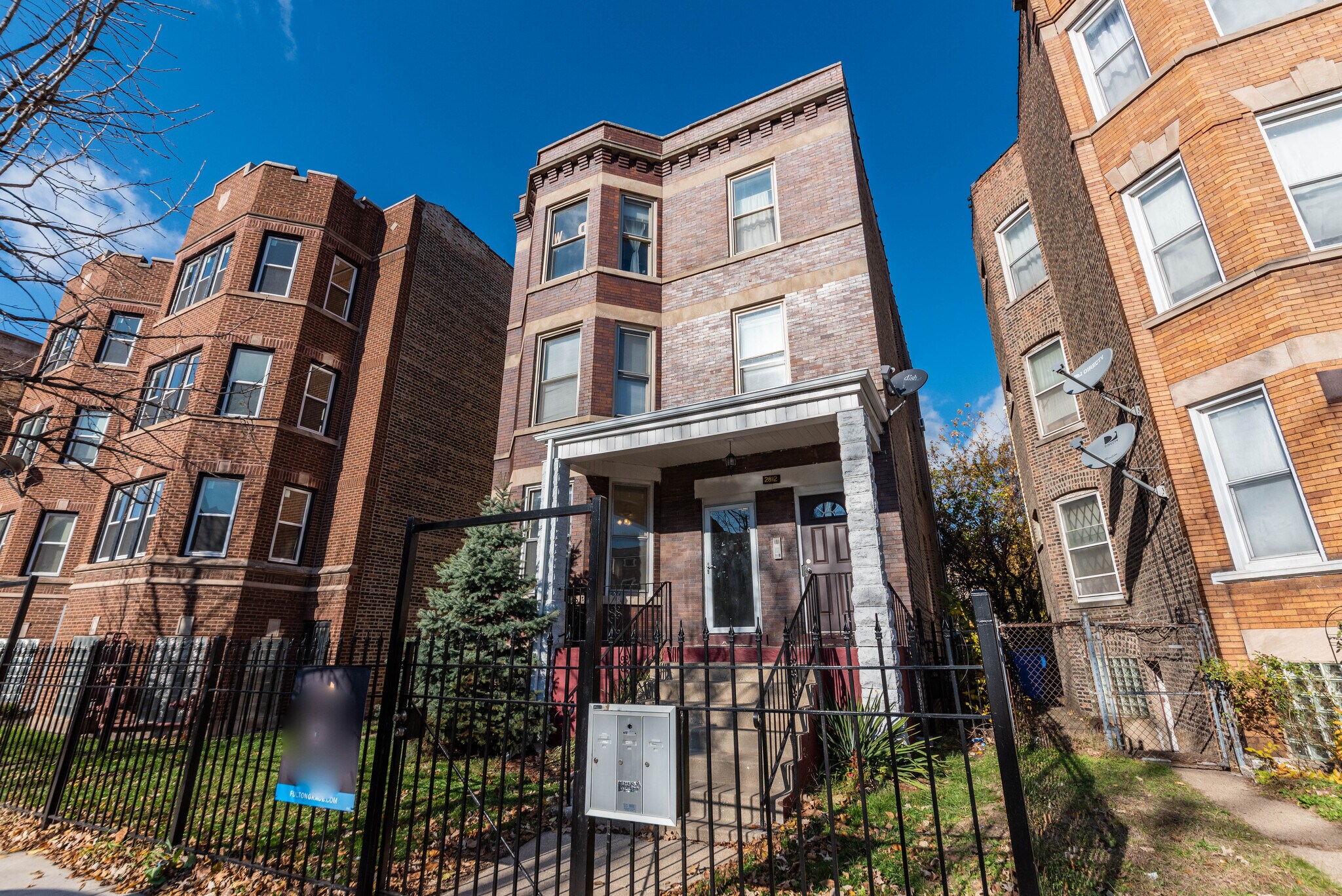 Building Photo - 2812 E 76th St