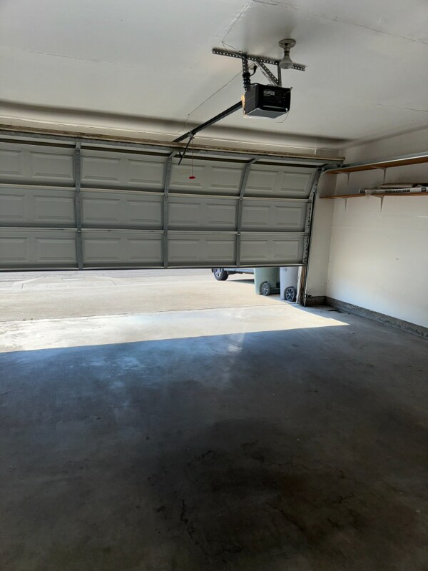 Building Photo - 284 W Lexington Ave