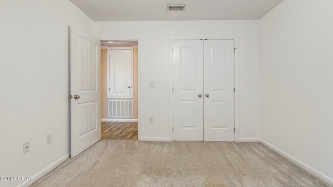 Building Photo - 3214 Caitlin St