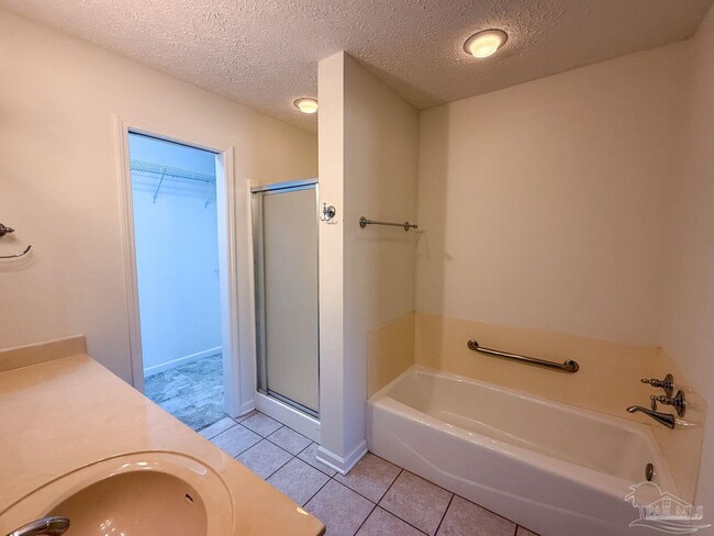 Building Photo - 1341 Tiger Lake Dr