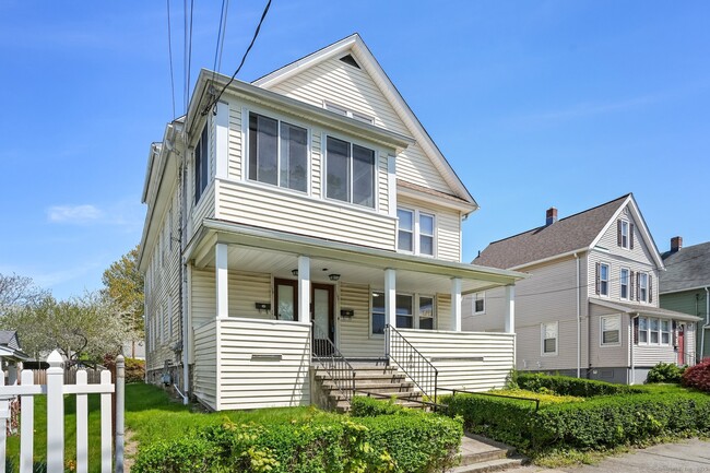 Building Photo - 108 Barnum Ter