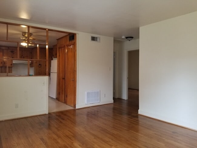 Building Photo - 2923 Amity Garden Ct