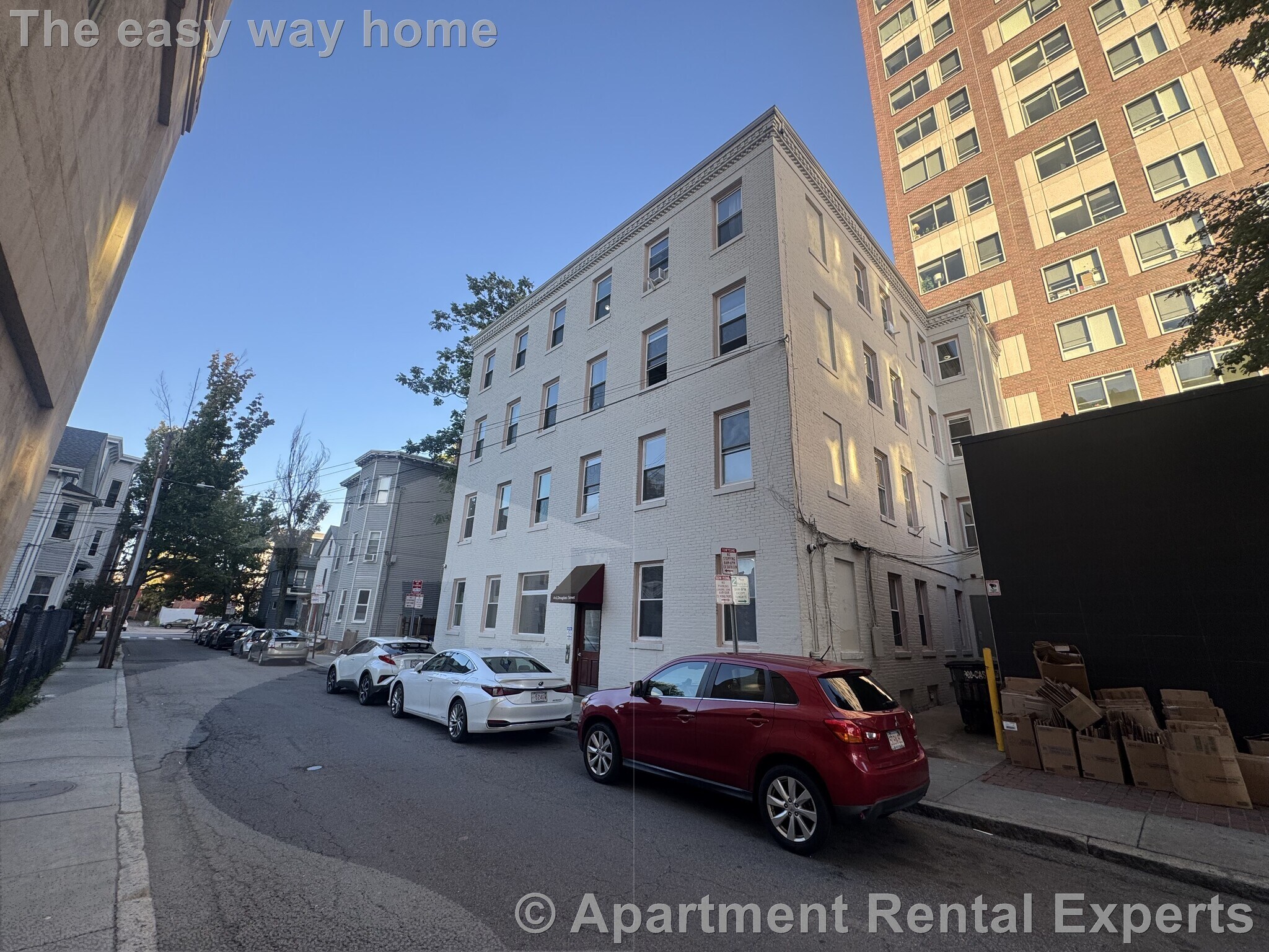 Building Photo - 4 Douglass St