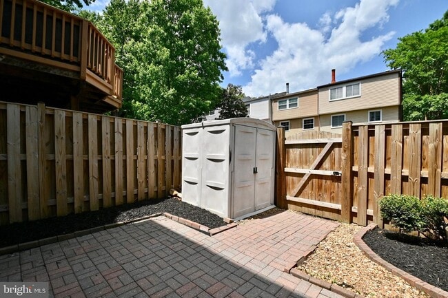 Building Photo - 6832 Heatherway Ct