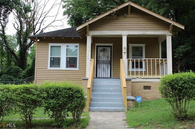 Primary Photo - 962 Division St NW