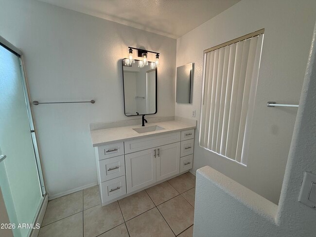 Building Photo - 1191 W Lark Dr