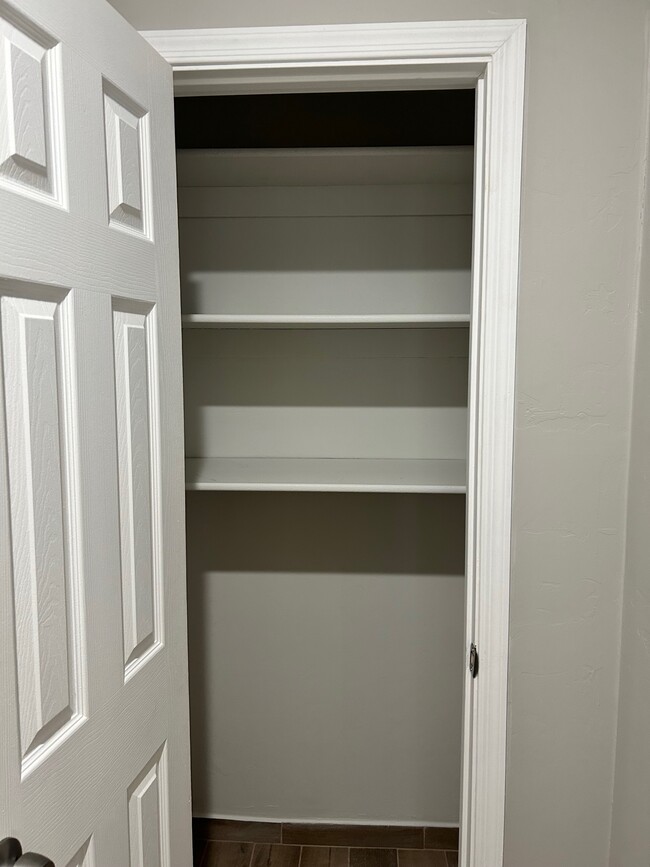 Building Photo - 382 W Quarry St