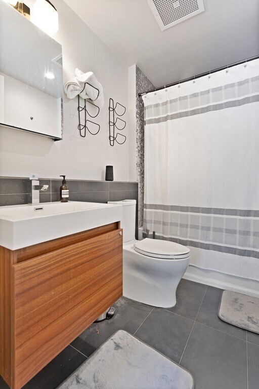 Building Photo - 690 Massachusetts Ave