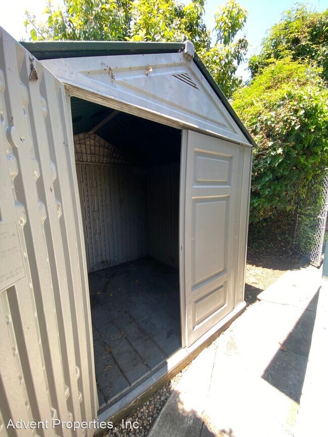 Building Photo - 3 br, 2 bath House - 24517 Townsend Ave.