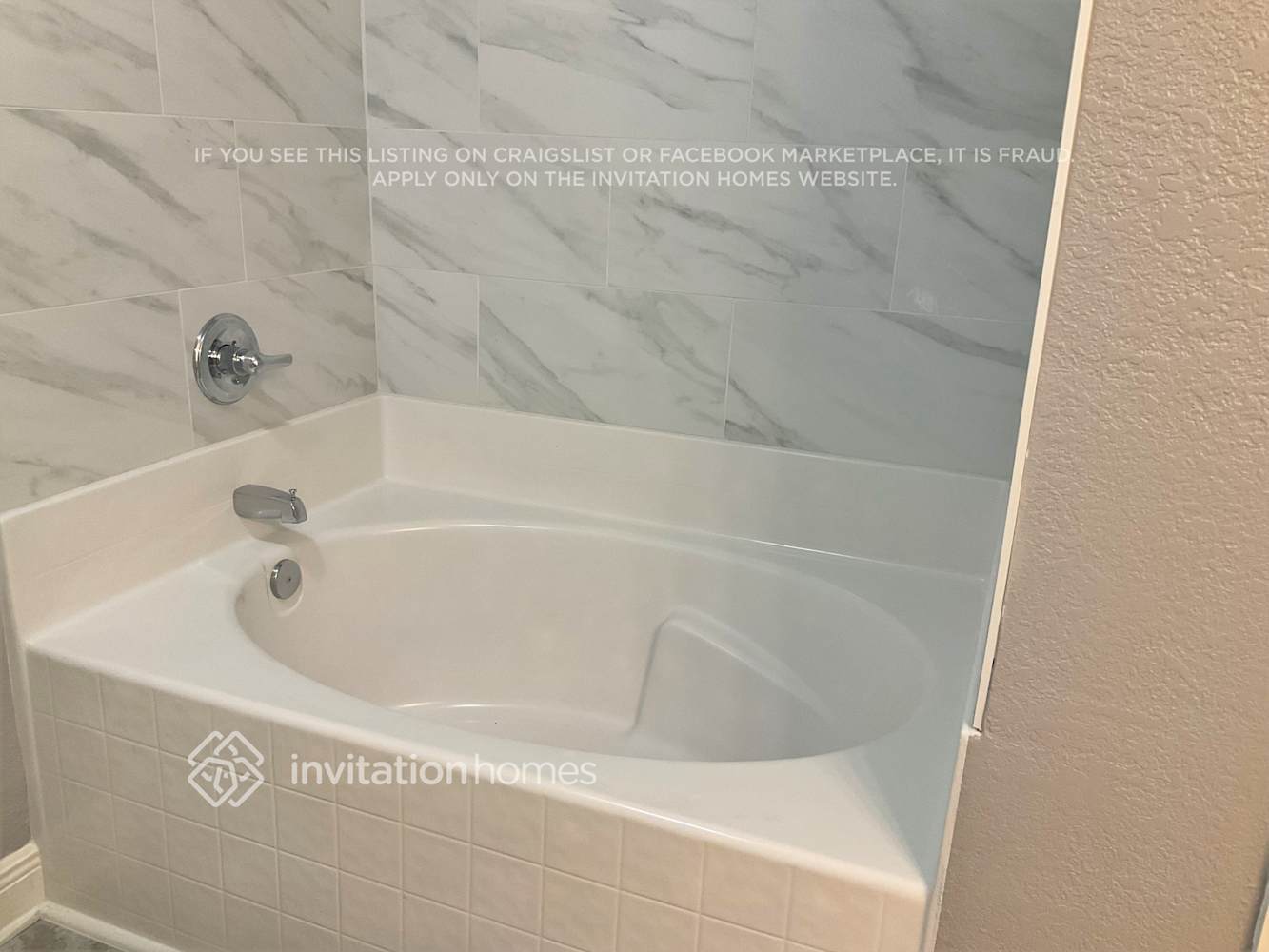 Building Photo - 25940 Aysen Dr